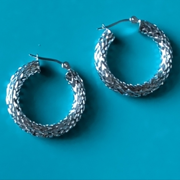 14K White Gold Hoop Earrings